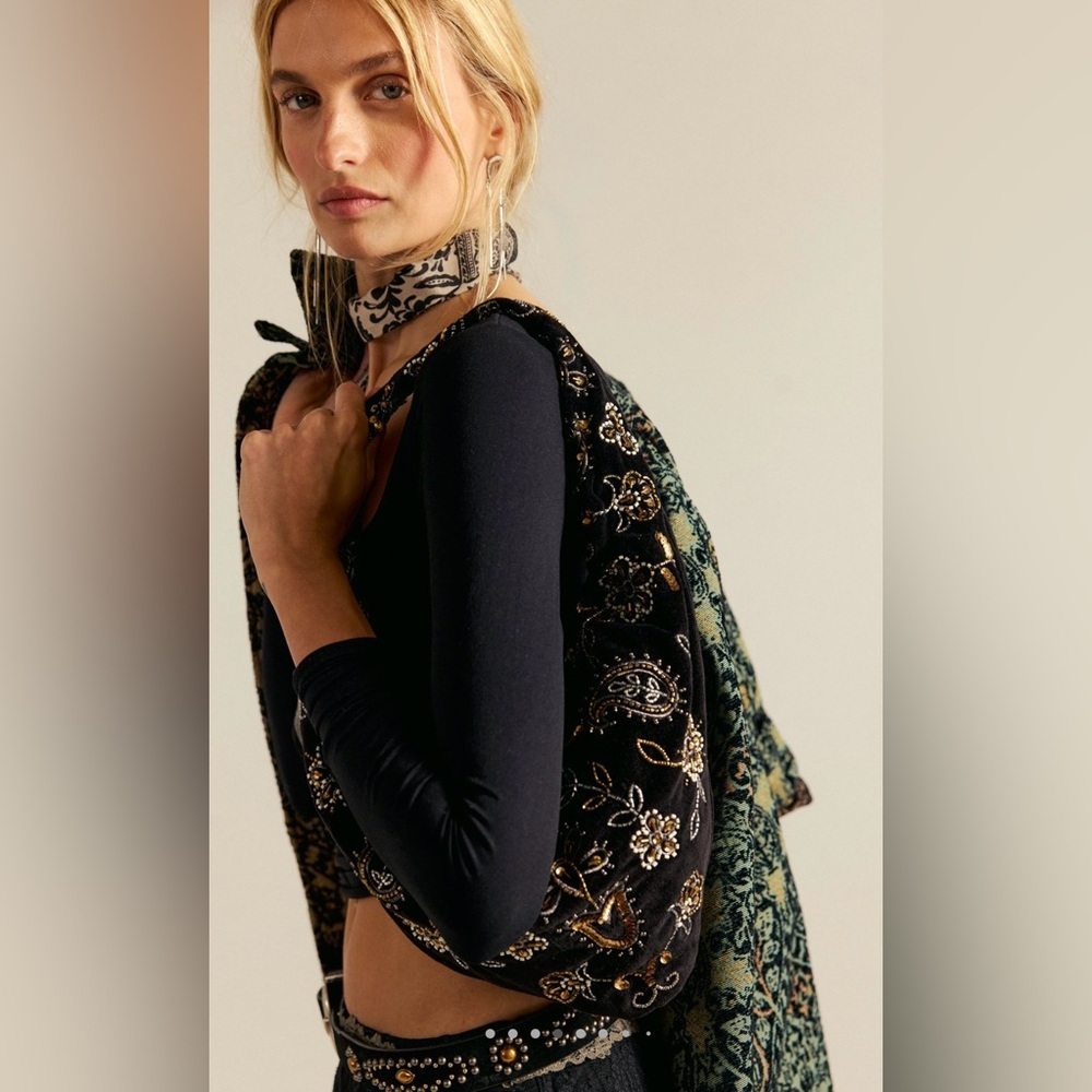 NWT Free People Nashville Nights Beaded Hobo Shoulder Bag in Black New $98 - Picture 5 of 11
